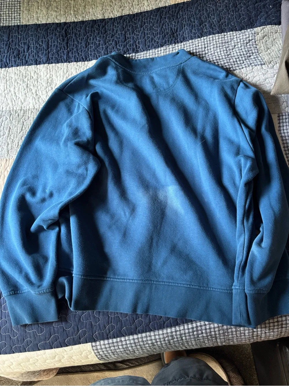 Amazon Essentials Men's Blue Quarter-Zip Pullover